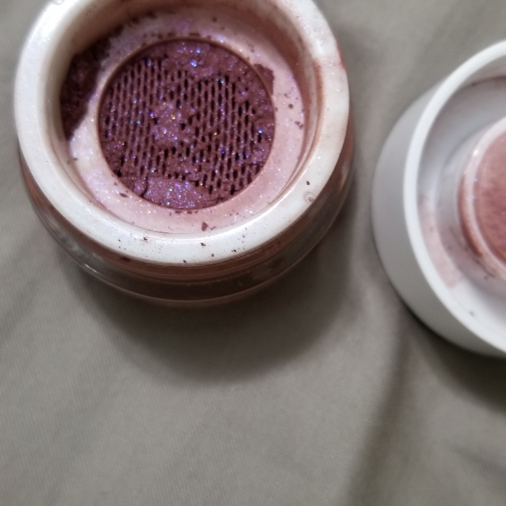 Kiko eyeshadow - Picture 2 of 2